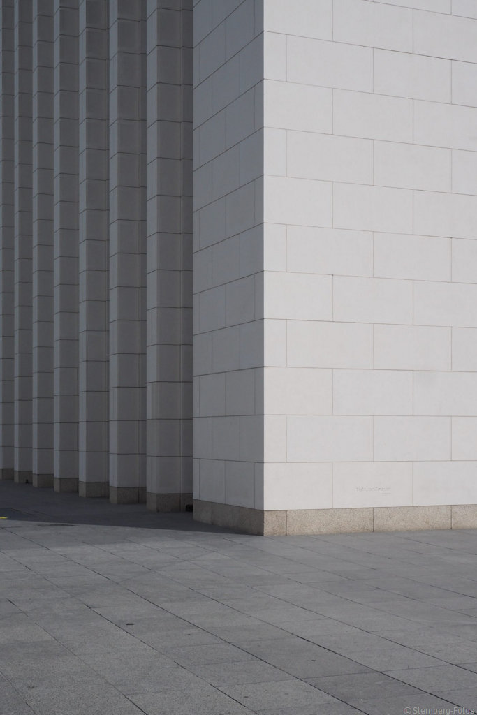 2108020, Frankfurt / Opernturm, Christoph Mäckler, 2009