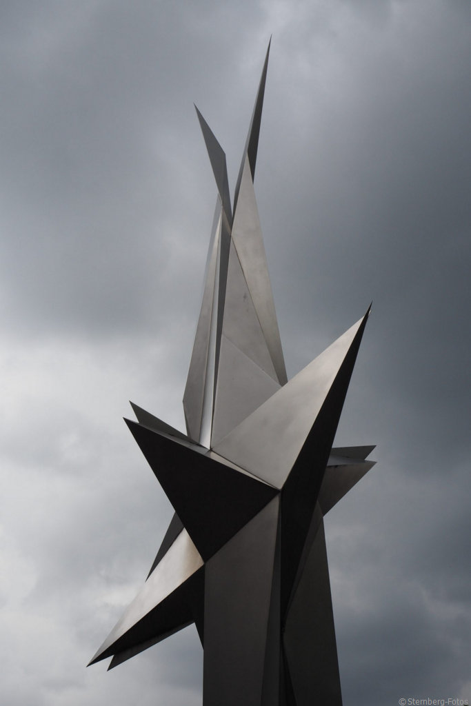 2108029, Frankfurt / 4/96, Erich Hauser, 1996