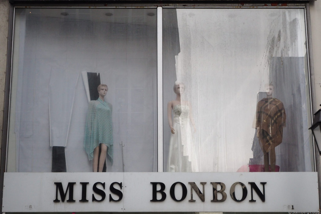 2109072, Paris / Miss Bonbon